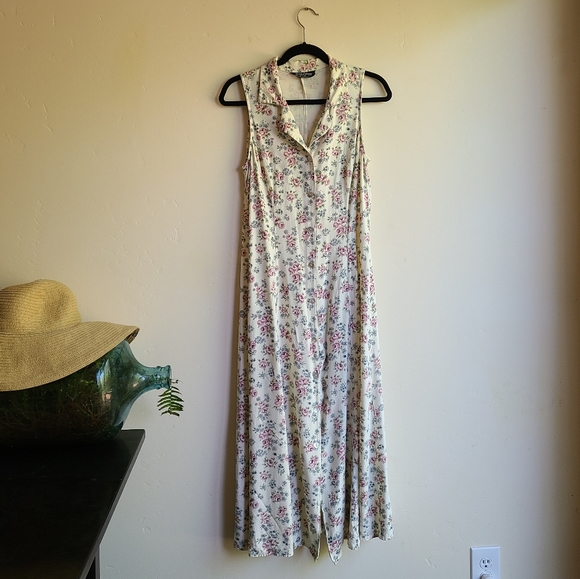 Vintage Ditsy Floral Button Up Maxi Dress - Picture 3 of 14